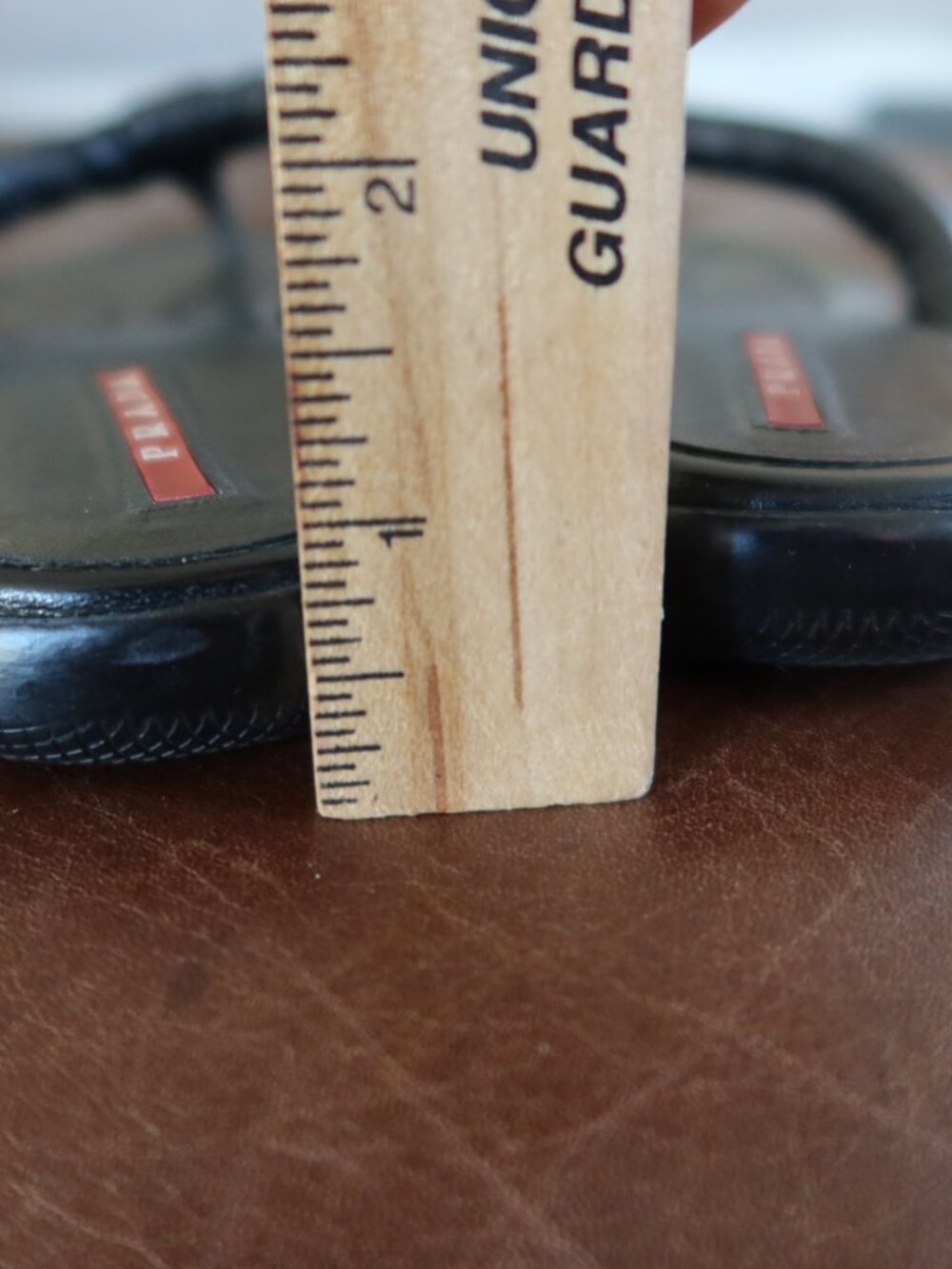 Vintage Prada black leather "Calzature Donna" thong sandals size 6M with box - Picture 10 of 12